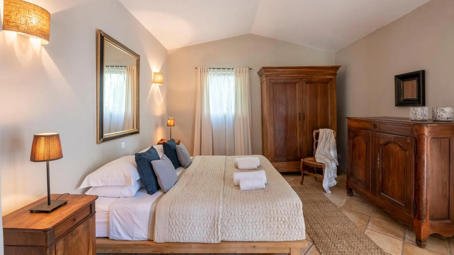 Mas De Rosemarie Villa Gordes France